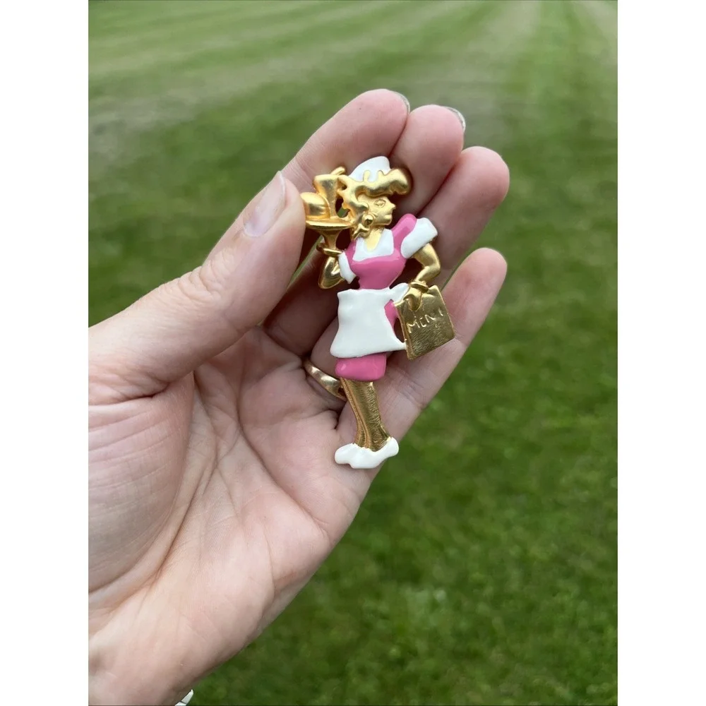 Waitress Pin Brooch Gold-Tone‎ w/ Pink & White Signed LS Vintage 3